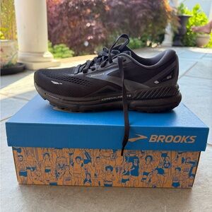 Brooks Adrenaline GTS 23 Women's Shoes - Black